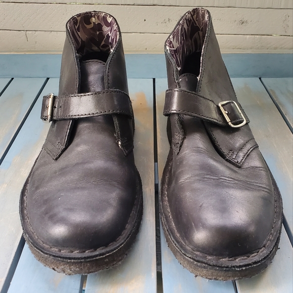 CLARKS X V&A Leather Desert Mary Jane Boots/Booties Size 6.5 - Picture 2 of 11